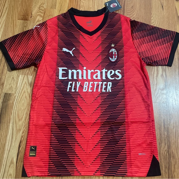 Puma AC Milan home jersey 2023/24 - Picture 1 of 8